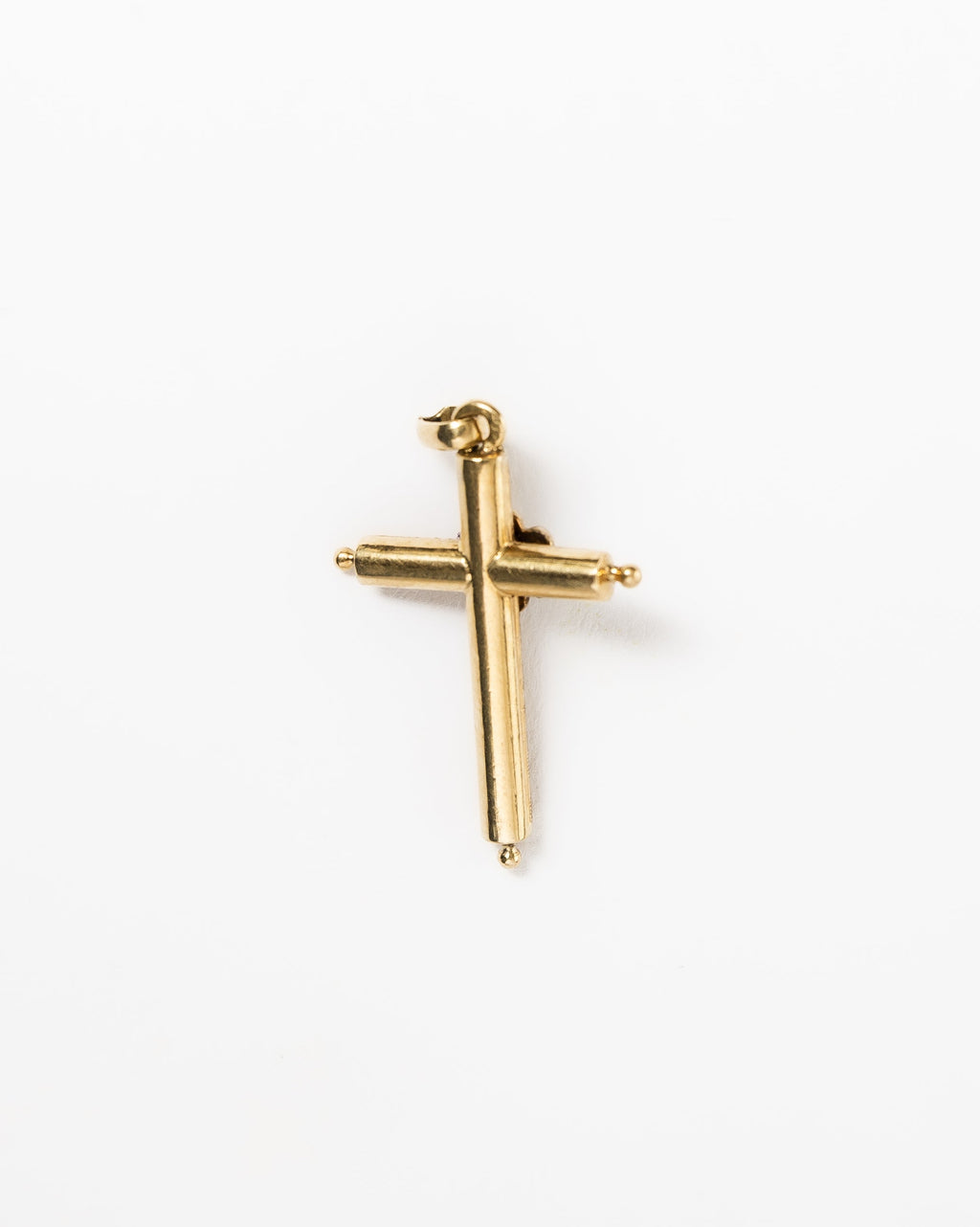 Pendentif Croix en or jaune, perle et émail
