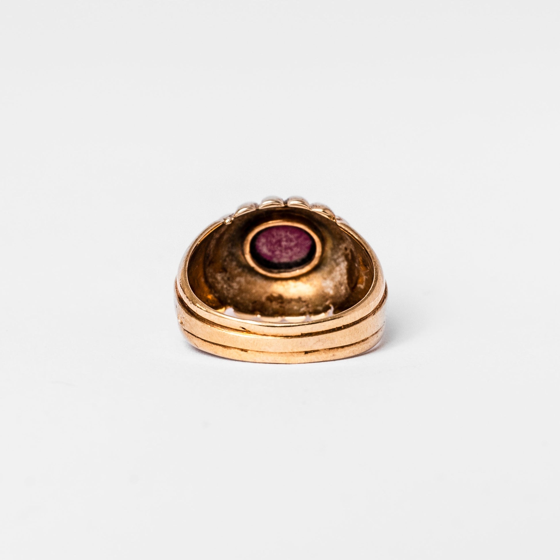 Bague Dôme en or jaune et grenat