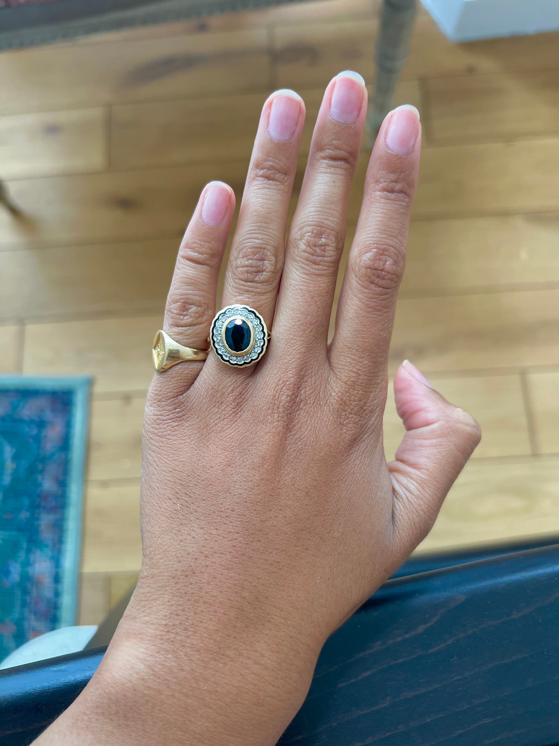 Bague Marguerite en or jaune, saphir et diamants
