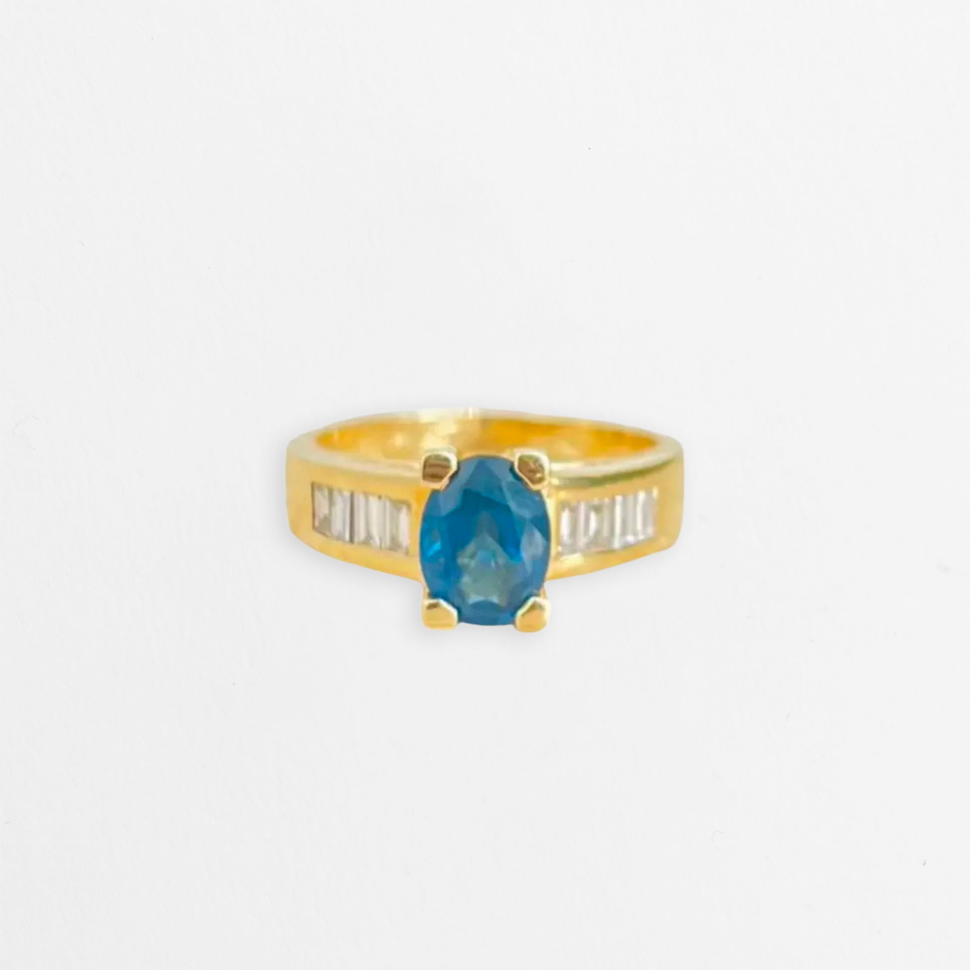 Bague en or jaune saphir et diamants