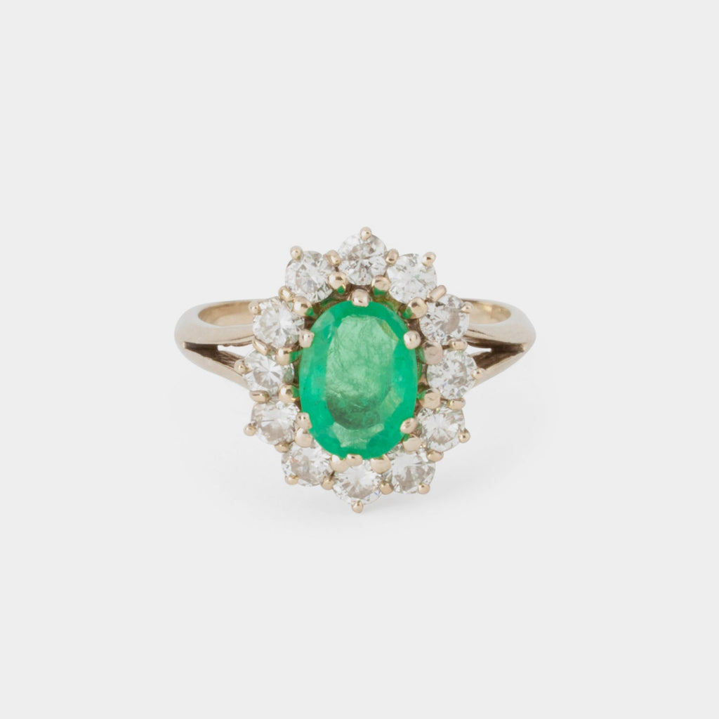Bague Marguerite en or blanc, émeraude et diamants