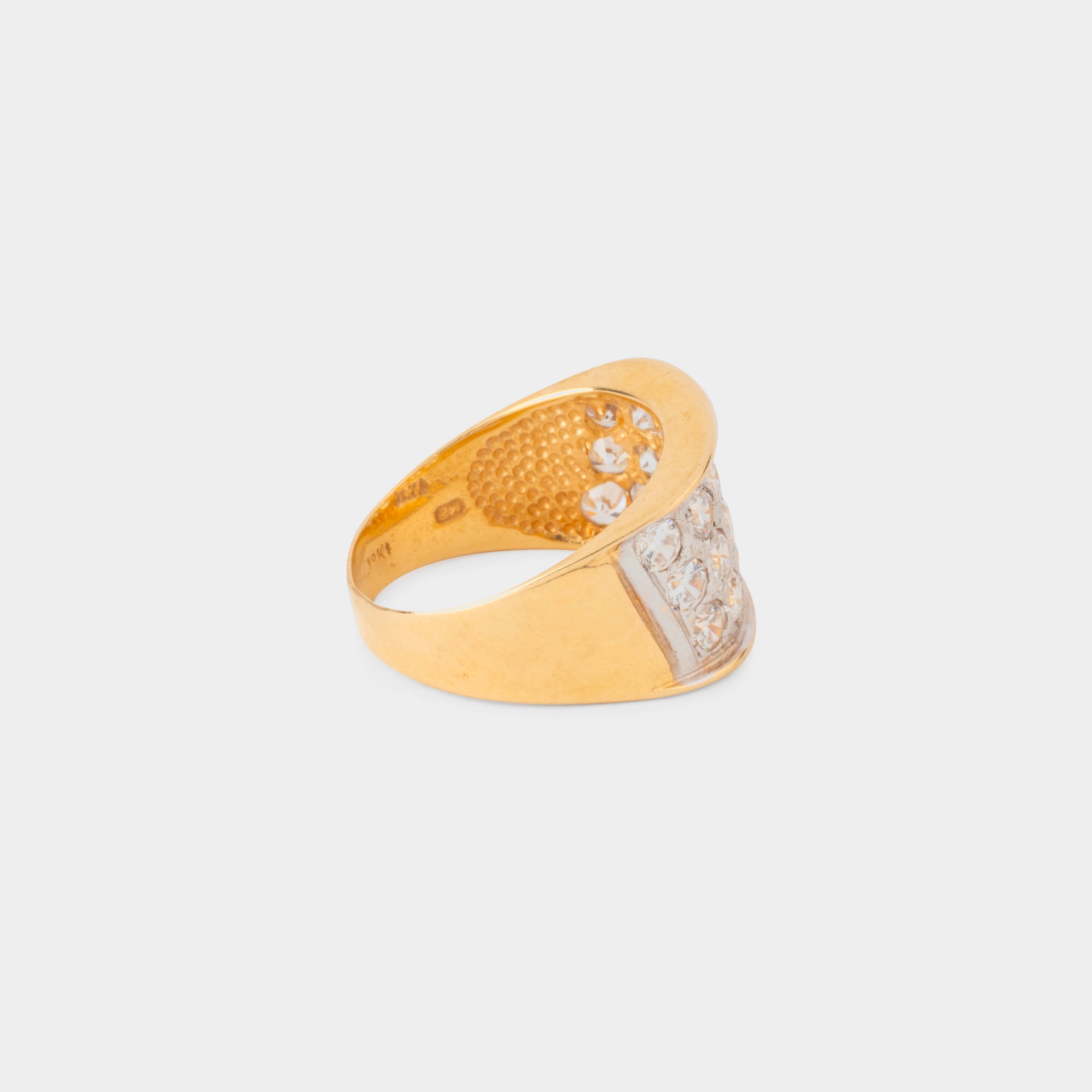 Bague Chevalière en or jaune, or blanc et diamants