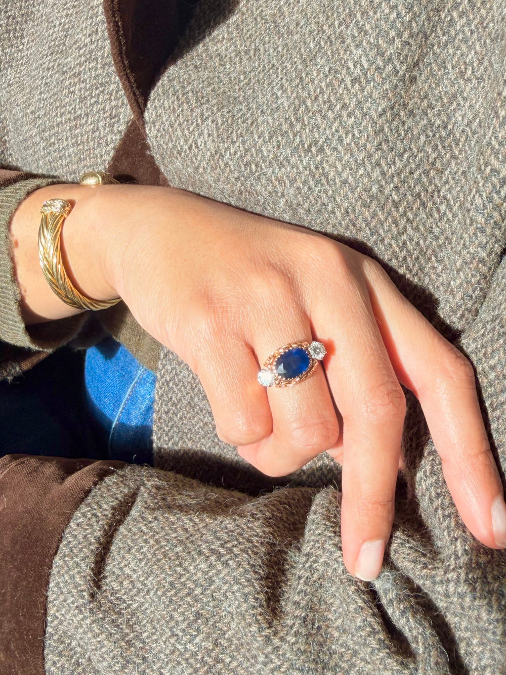 "Eugénie" Bague Tank en or rose, saphir et diamants