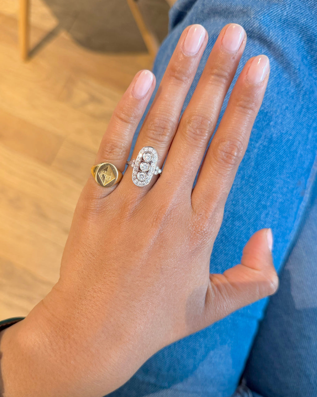 "Aurore" Bague Art déco en or blanc et diamants 2 carats
