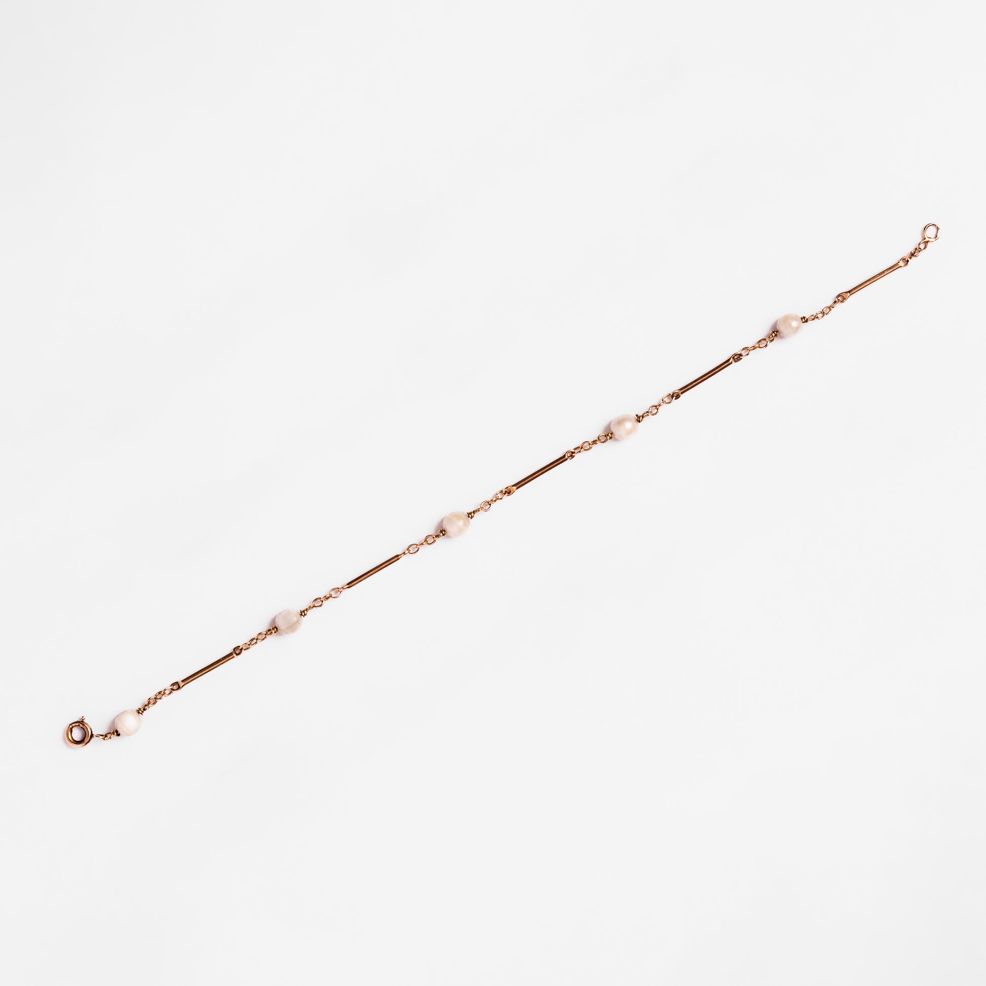 Bracelet en or jaune et perles de culture