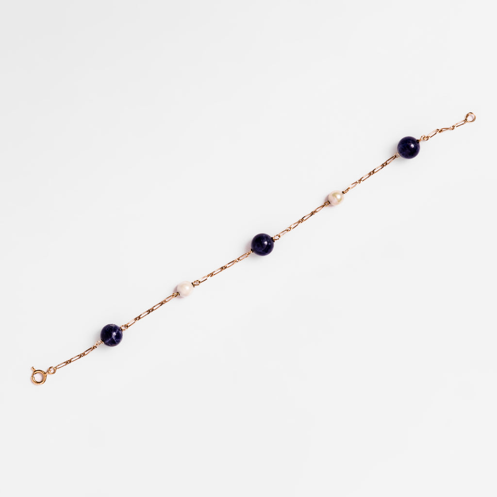 Bracelet en or jaune, perles de culture et perles de lapis lazuli