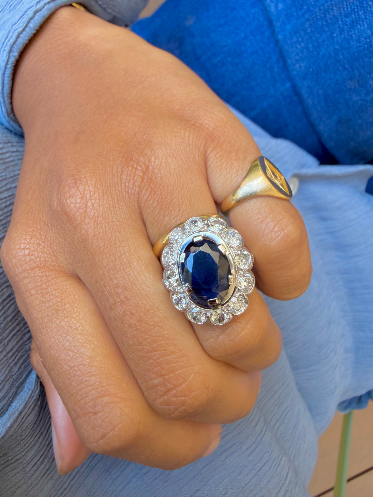 « Adèle » Bague Pompadour saphir et diamants