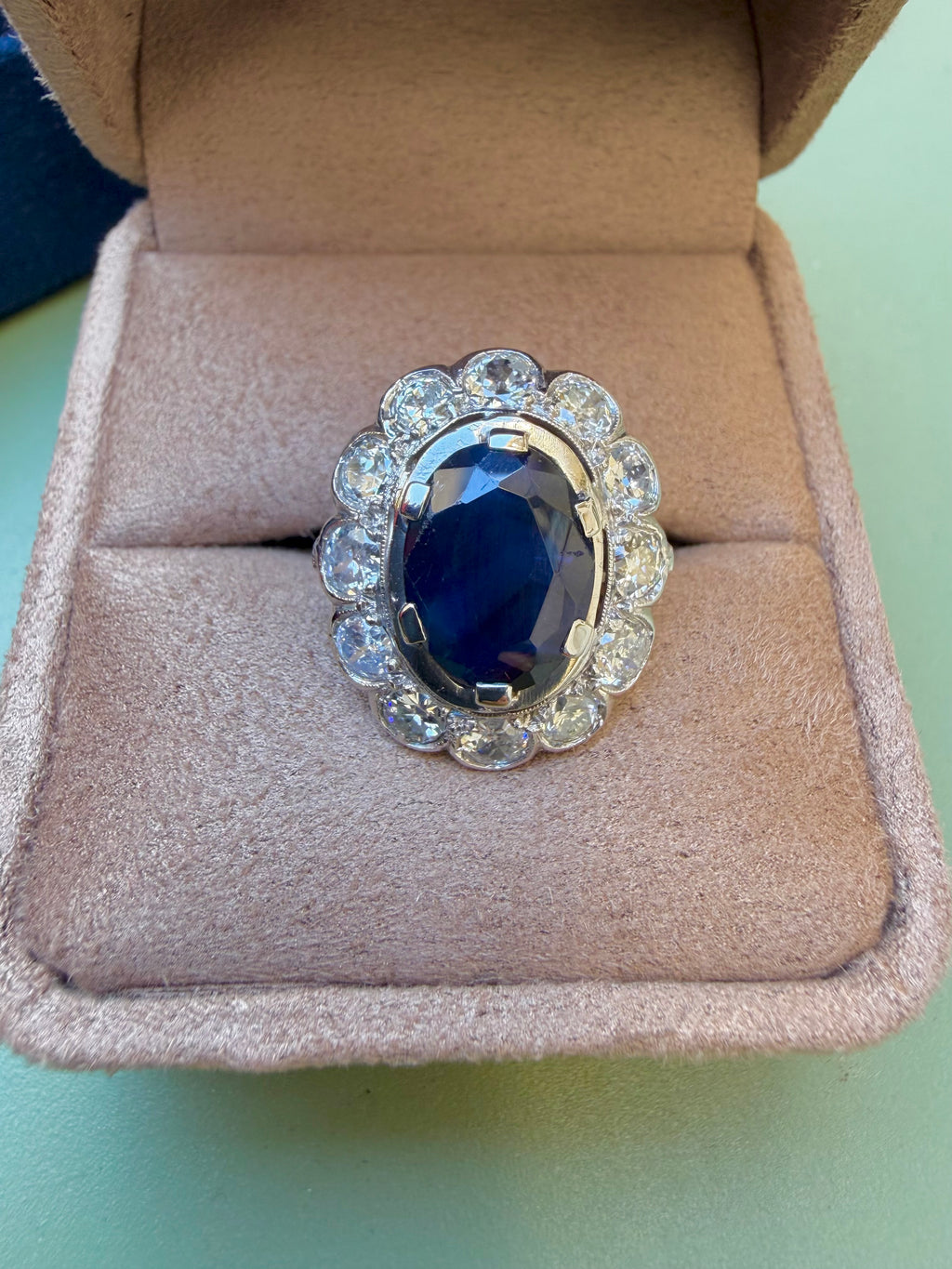 « Adèle » Bague Pompadour saphir et diamants