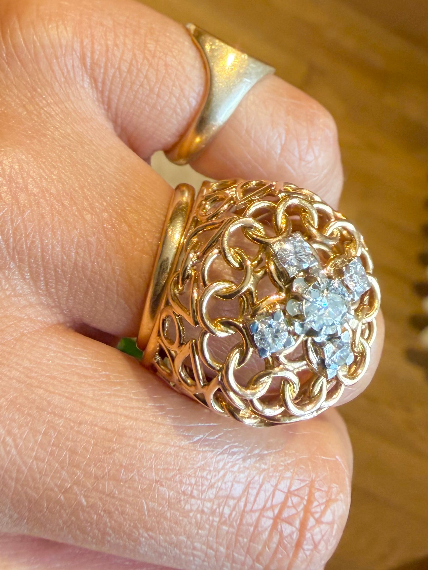 " Sultane" Bague Cocktail en or jaune, platine et diamants