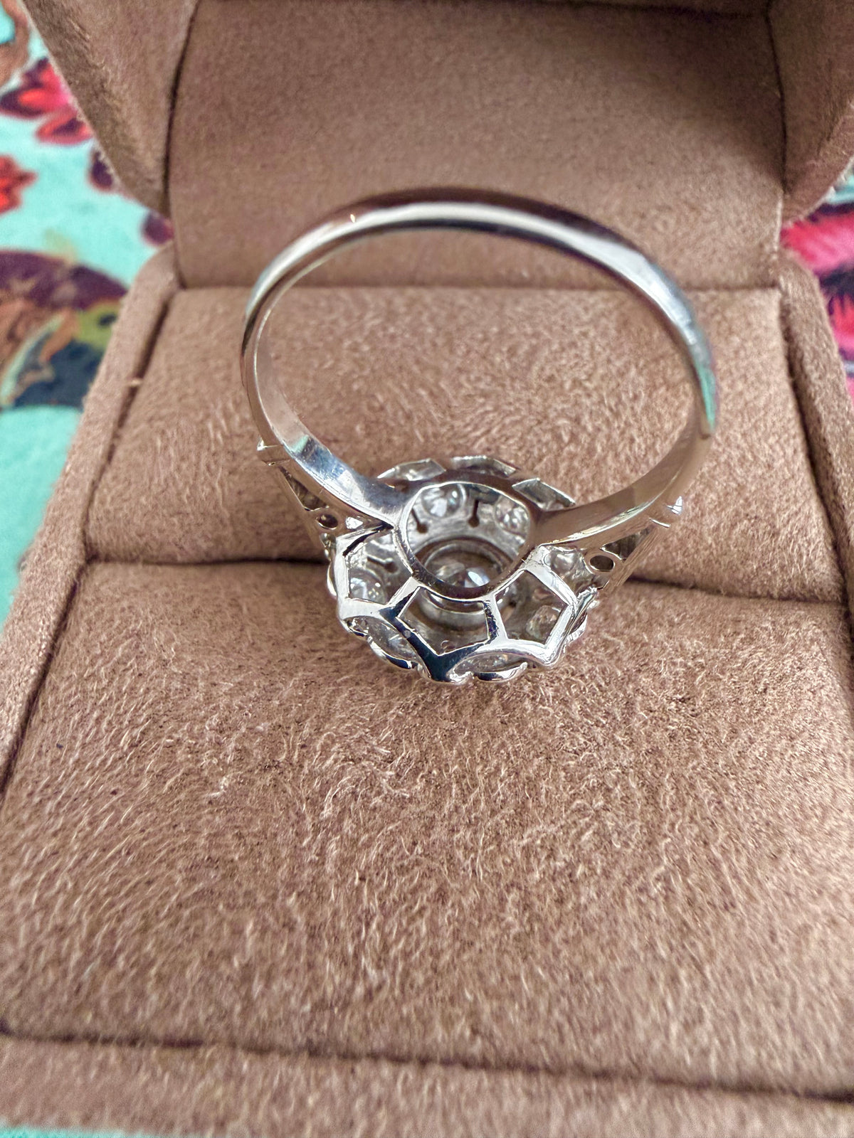 « Capucine » Bague art déco en platine et diamants 2 carats