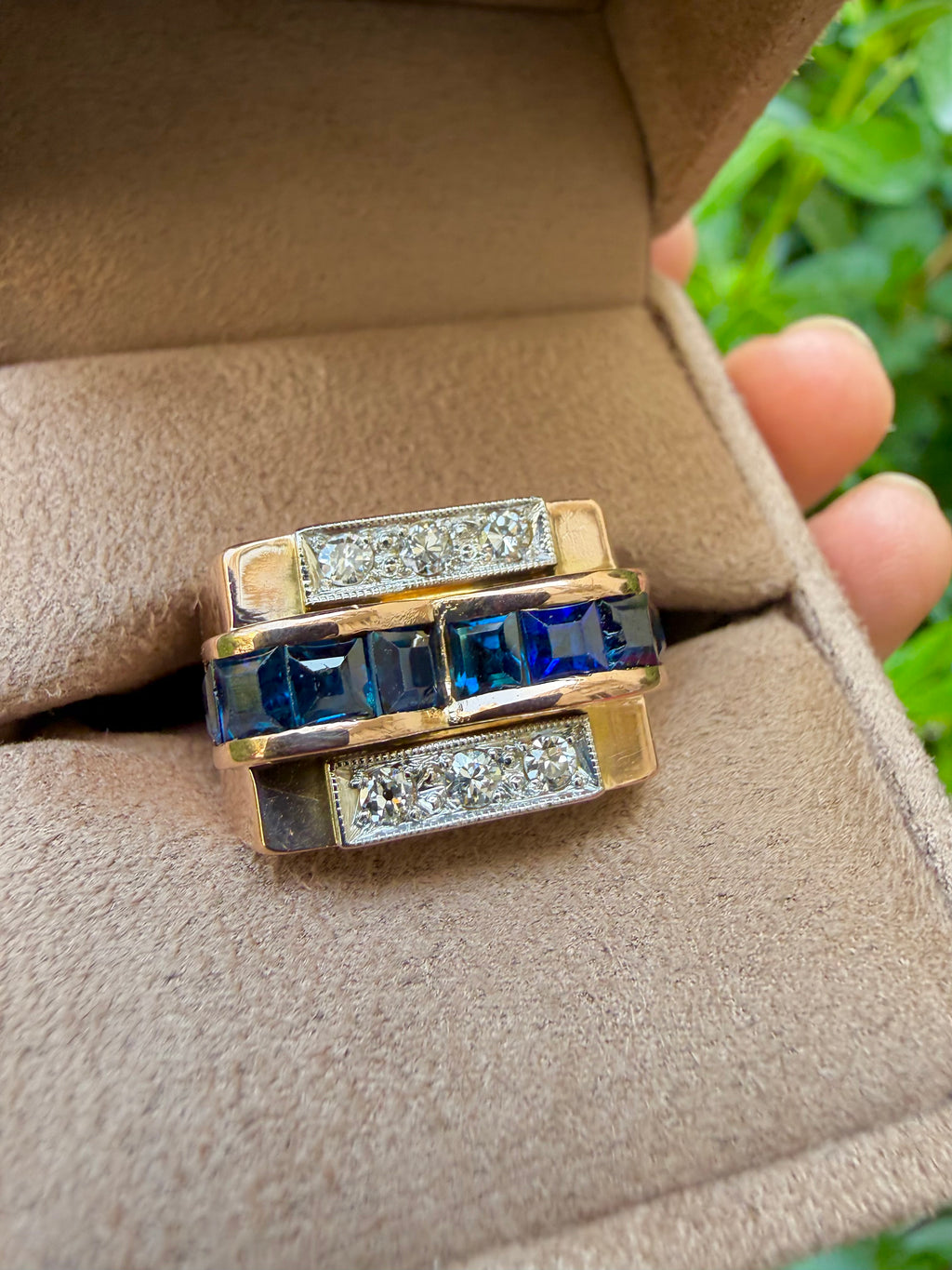 'Laure' Bague Tank en or rose, saphirs et diamants