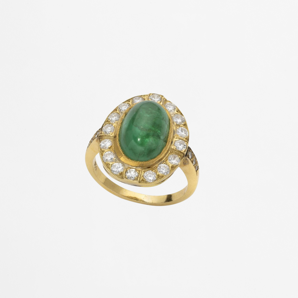 Bague en or jaune, émeraude et diamants