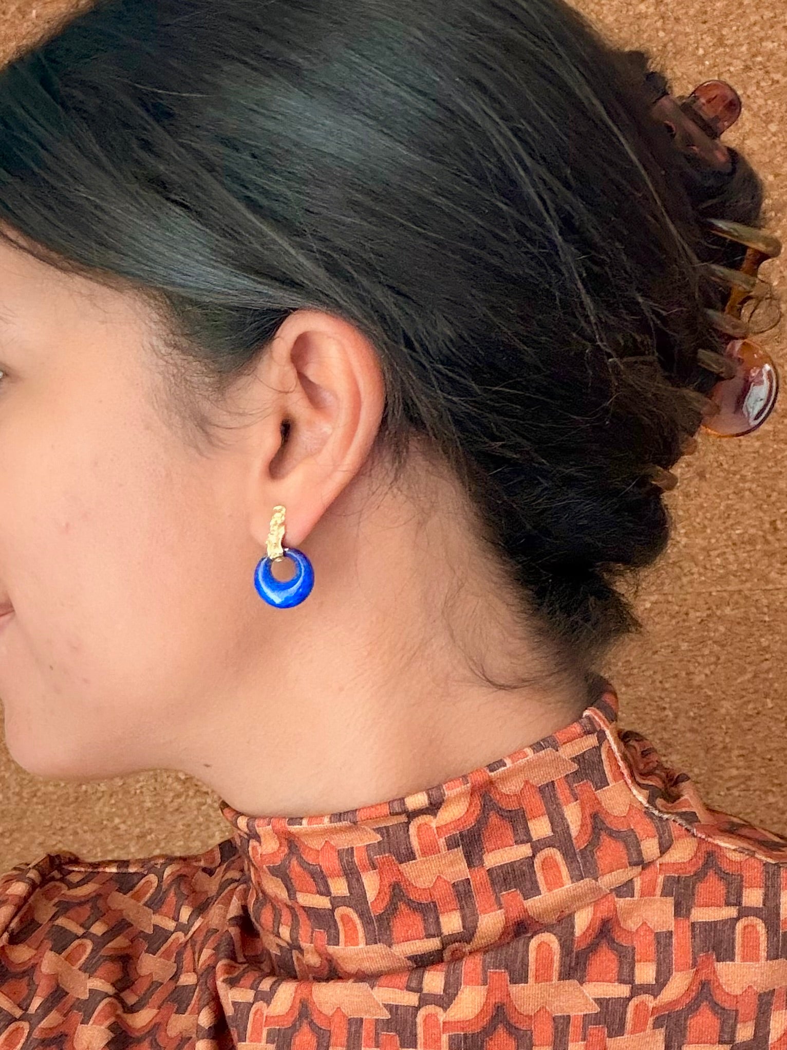 Boucles d'oreilles or jaune et lapis lazuli