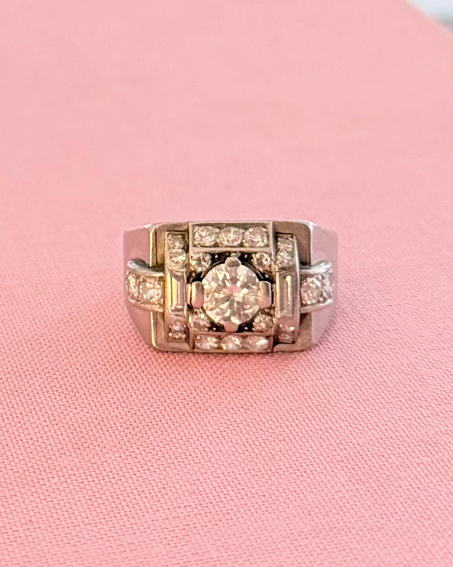 "Éléonore" Bague Chevalière en platine et diamants