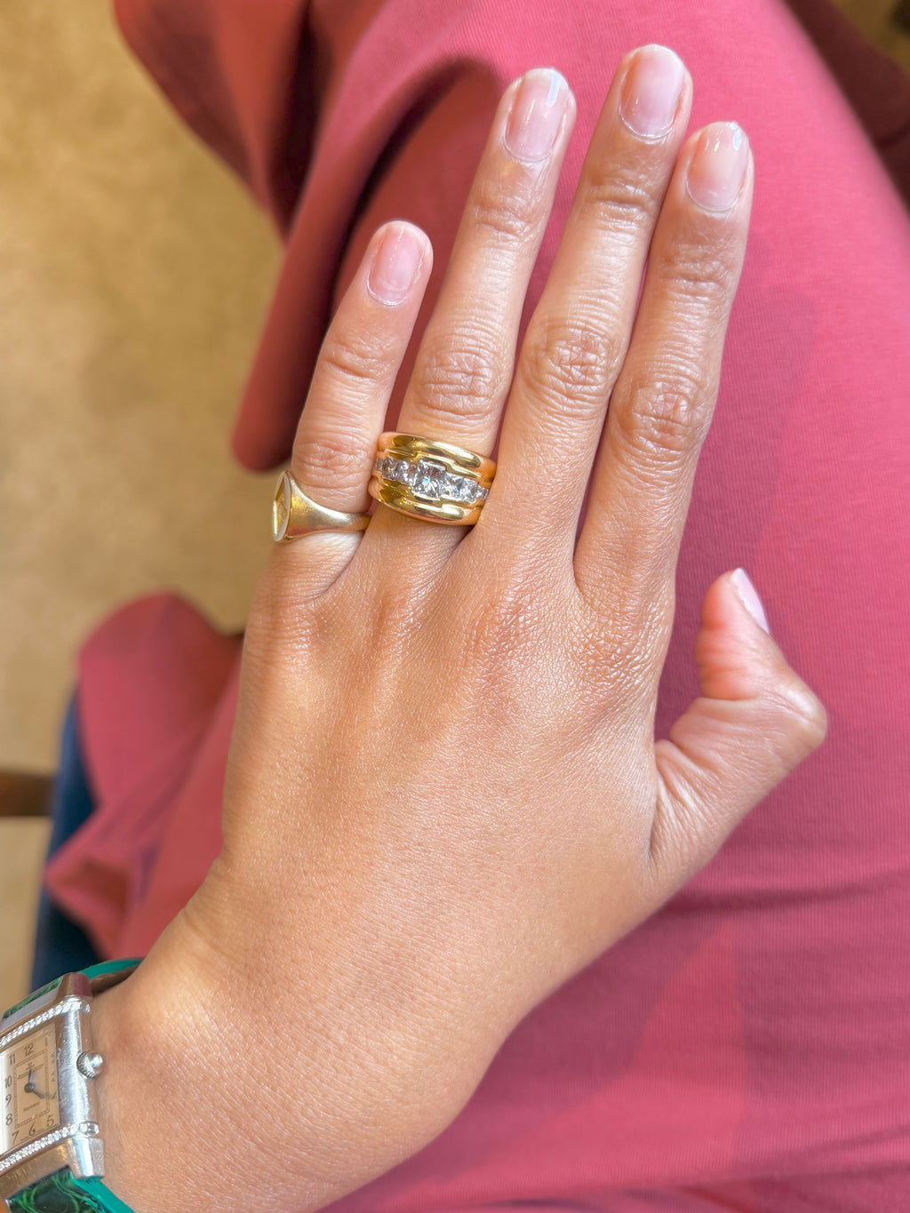 "Camille" Bague Bandeau en or jaune, et diamants 2 carats