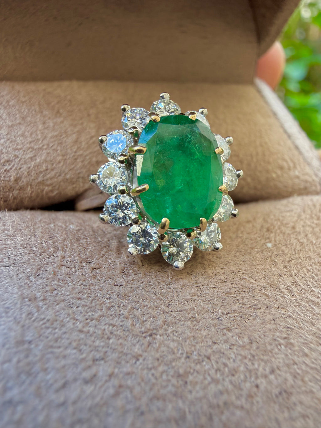 « Capucine » Bague Marguerite en or, émeraude et diamants