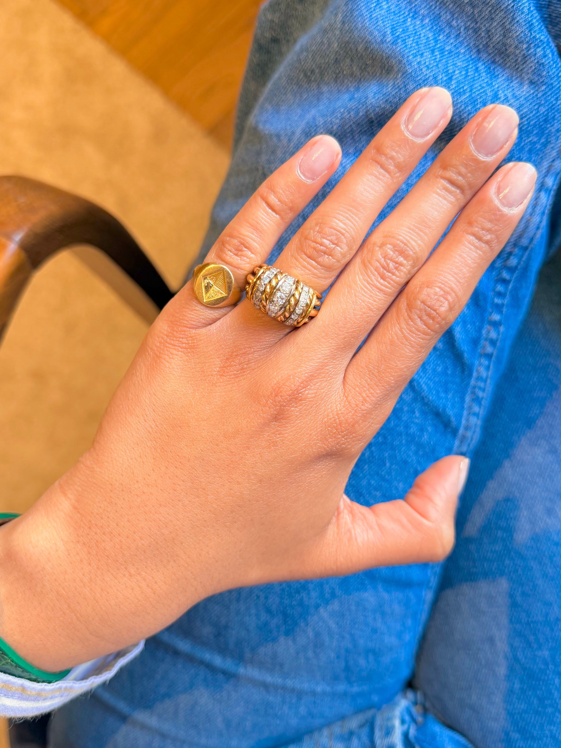 "Zita" Bague Dôme en or jaune et diamants