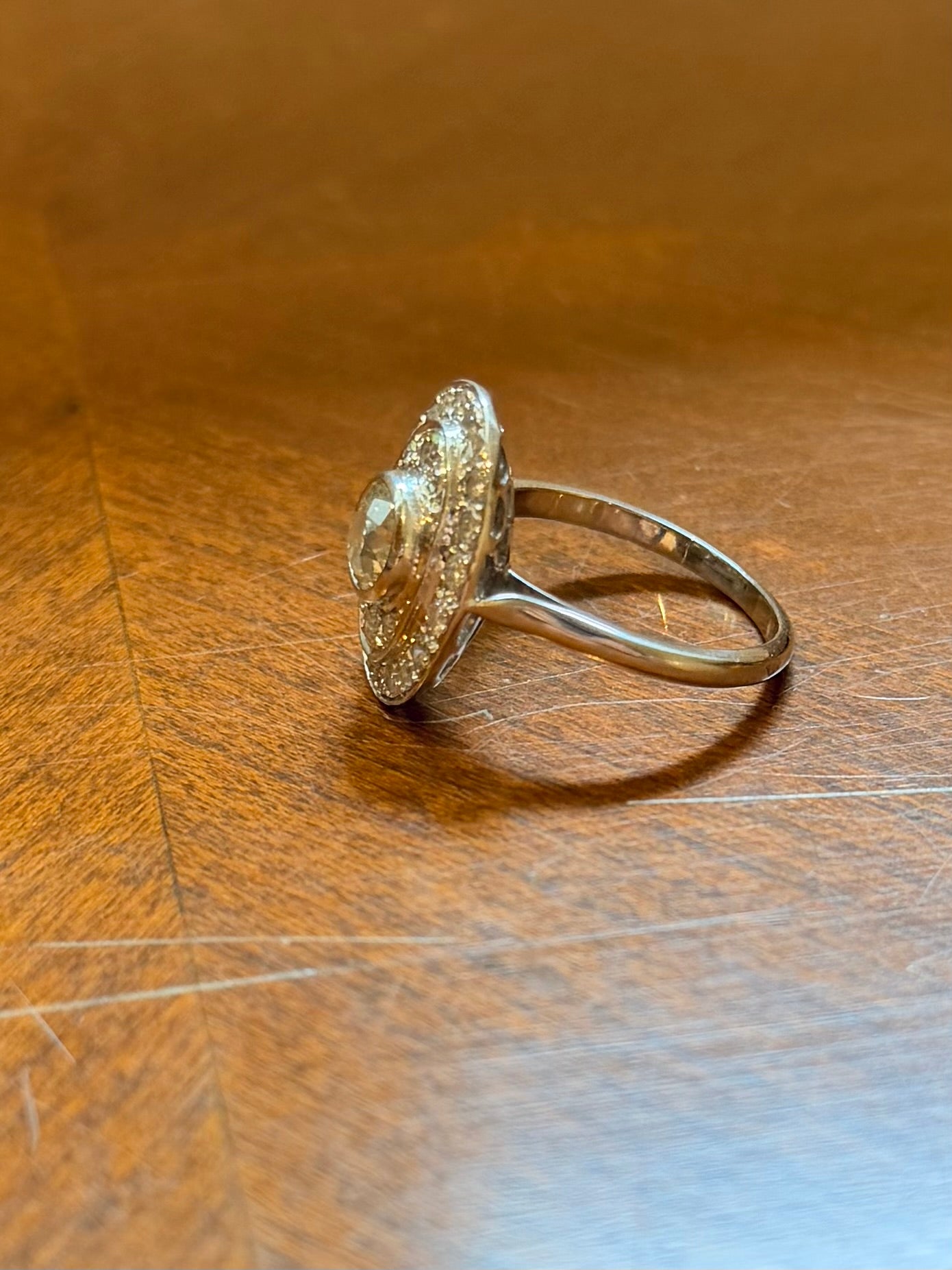 "Alexandra" Bague art déco, en or blanc et diamants