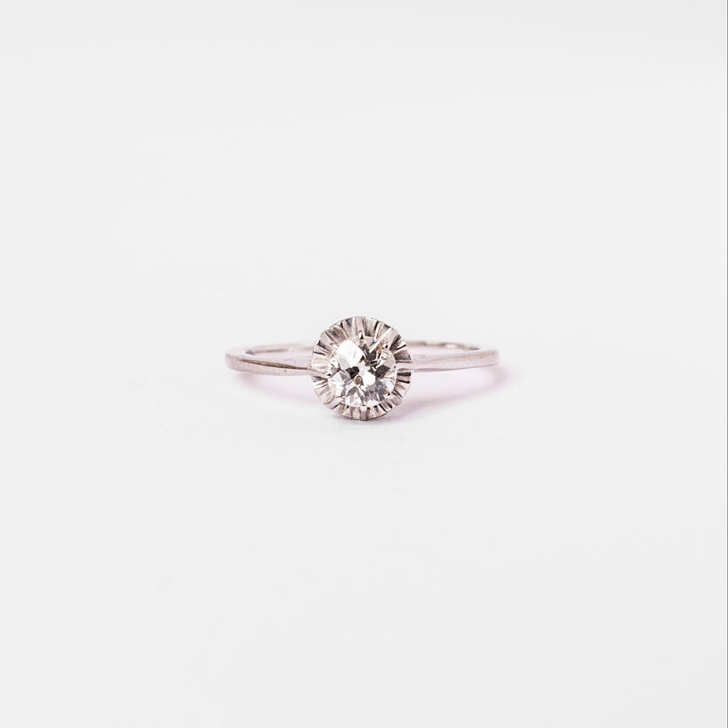 Bague Solitaire en or blanc et diamants