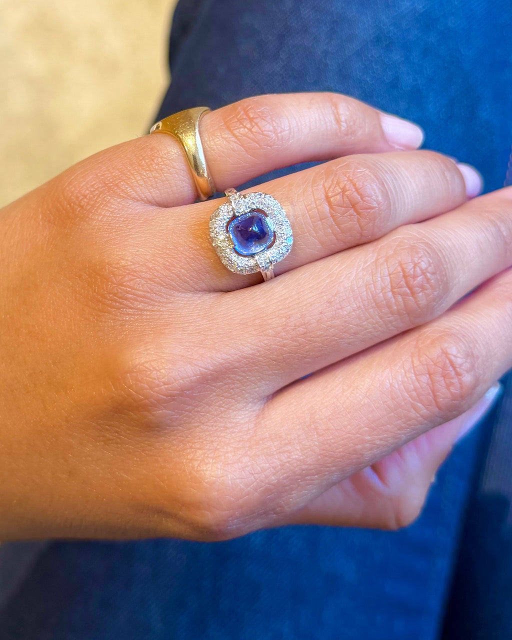 "Blanche" Bague Art déco en platine, saphir et diamants