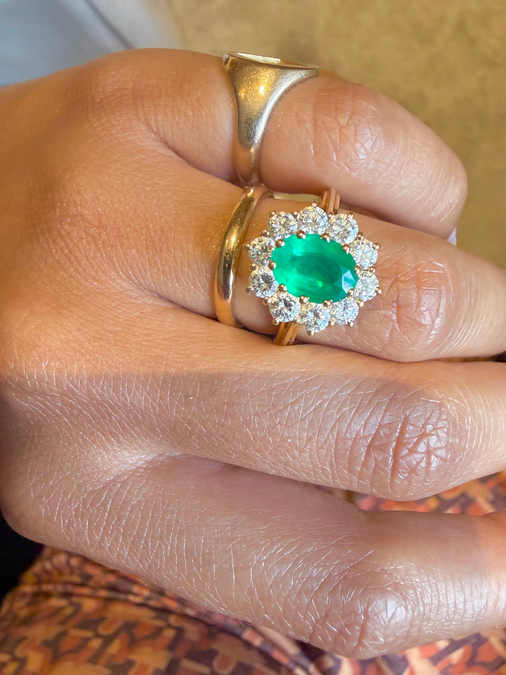 "Lucile" Bague Marguerite en or jaune émeraude et diamants