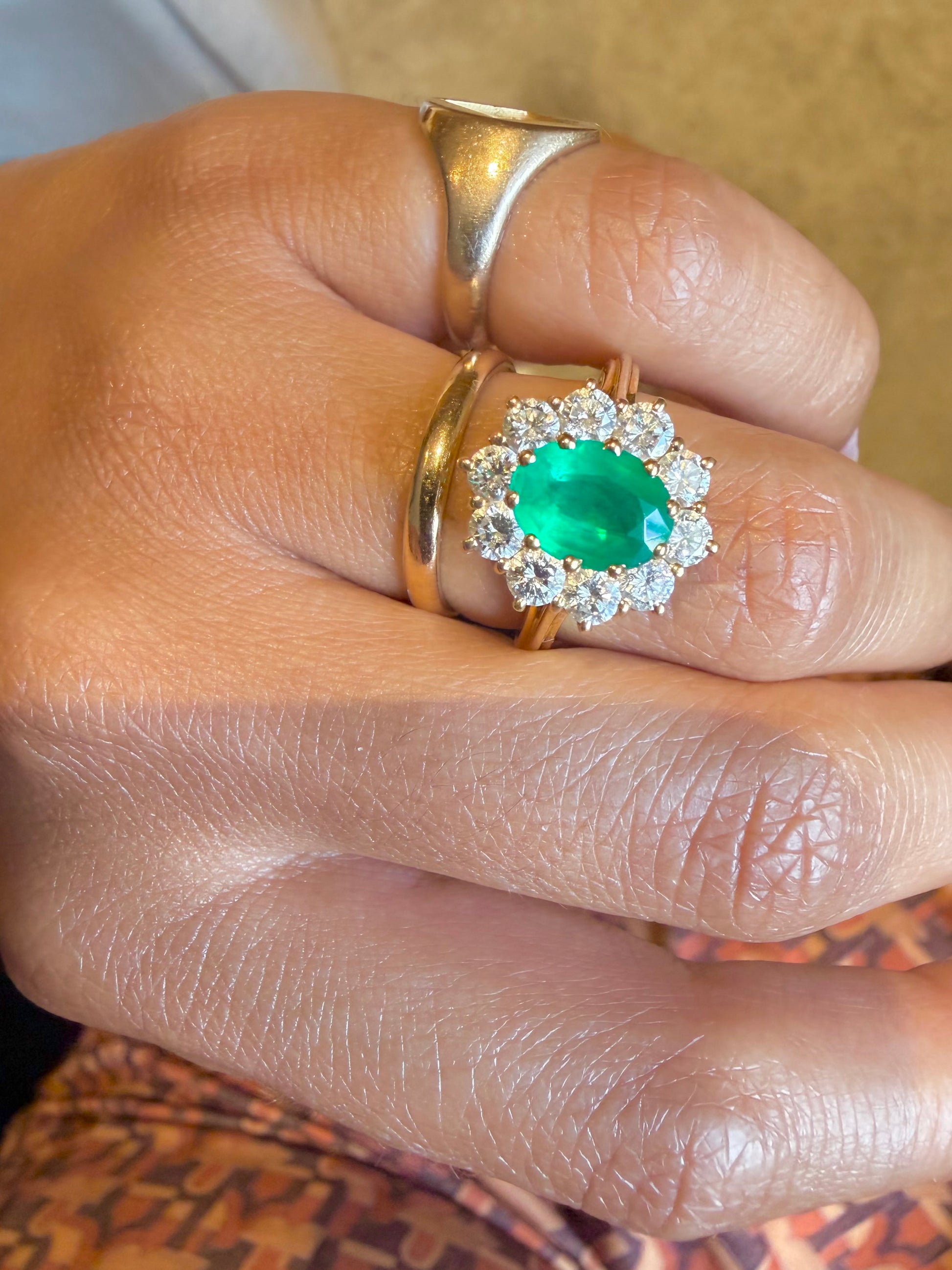 "Lucile" Bague Marguerite en or jaune émeraude et diamants