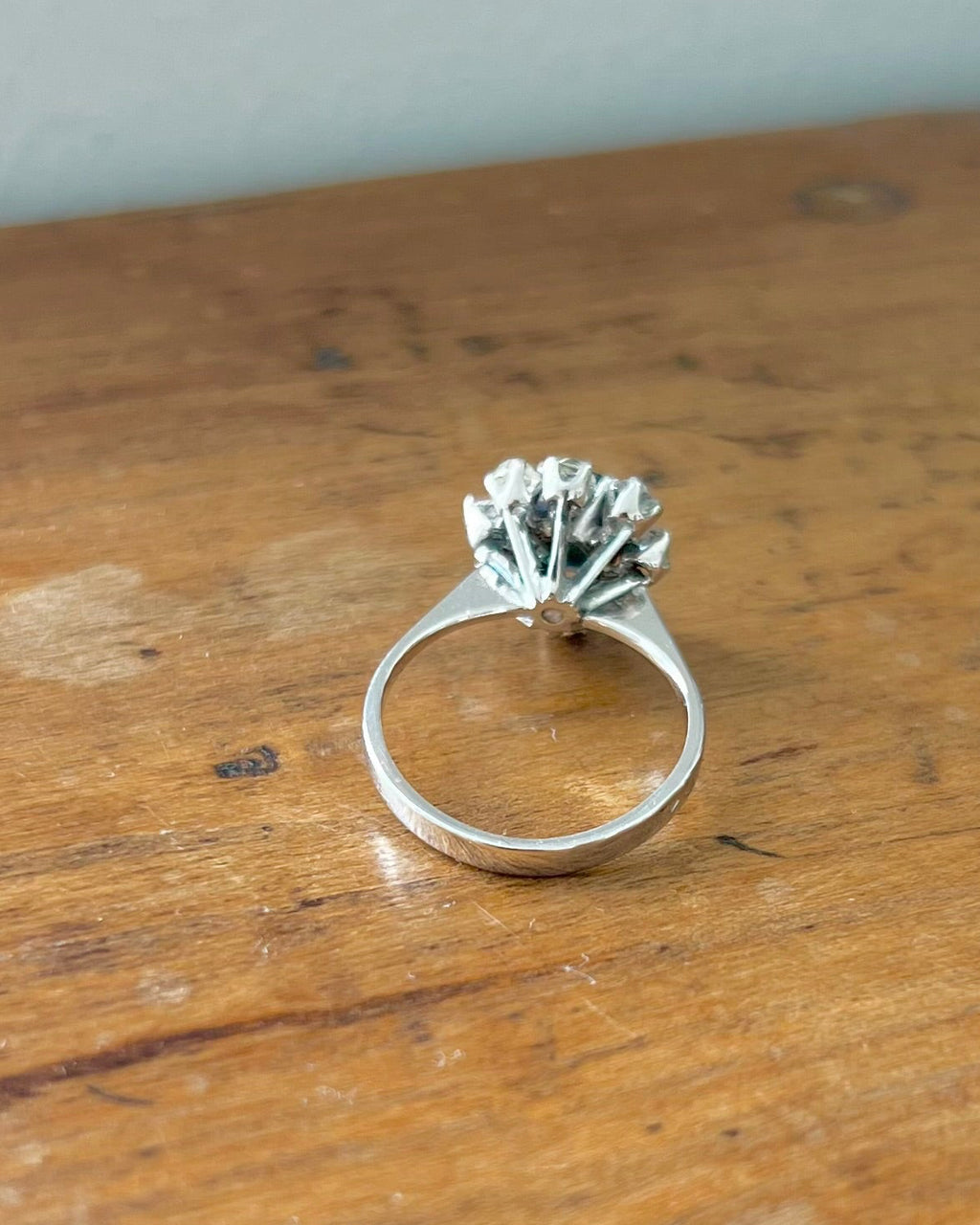 « Joséphine » Bague Marguerite or blanc, saphir et diamants