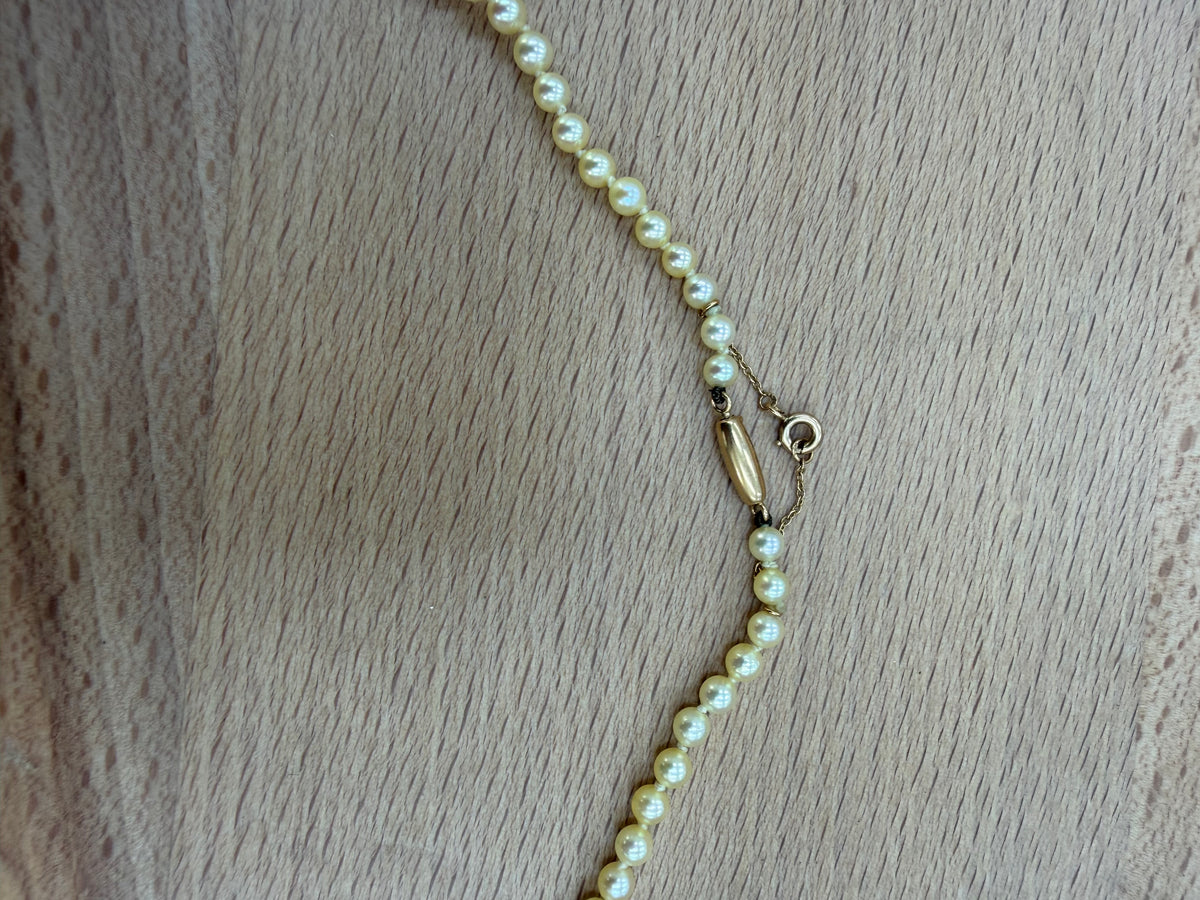 Collier de perles en or jaune