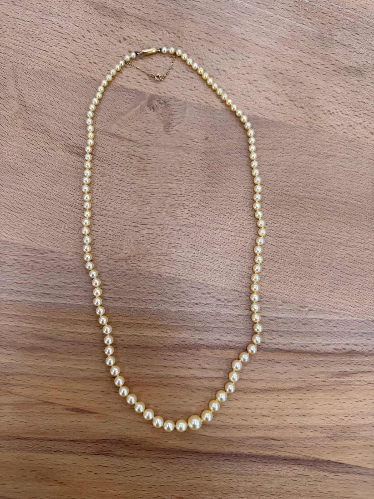 Collier de perles en or jaune
