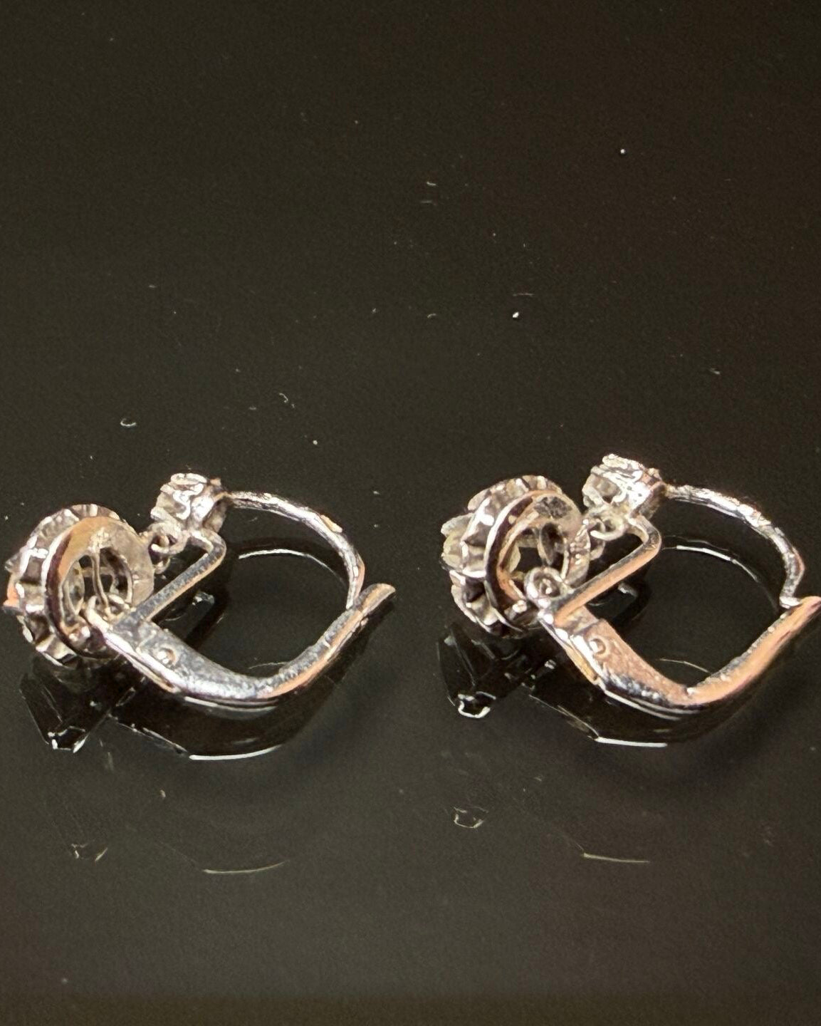 Dormeuses en or blanc et diamants