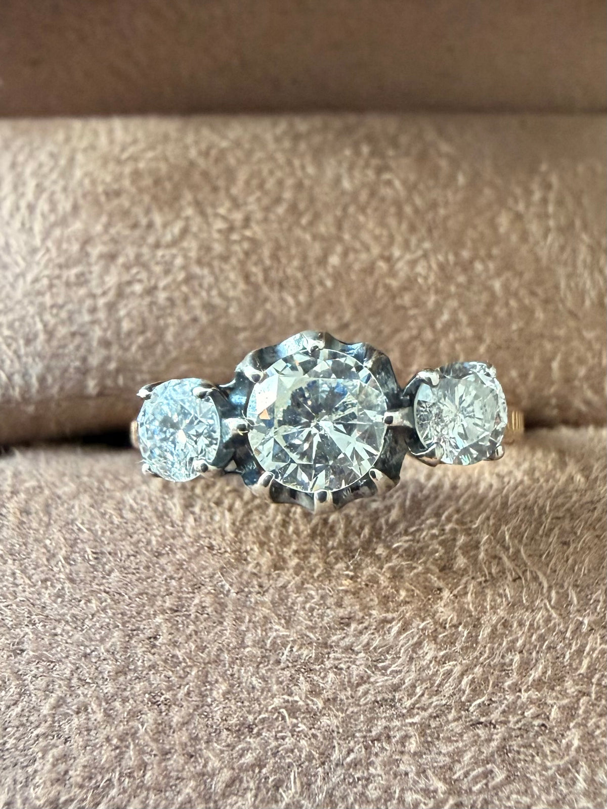 « Lucie » Bague trilogie or et diamants 1.20 carats