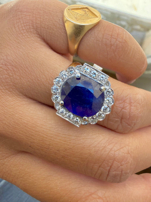 « Sophie » Bague Pompadour en or blanc saphir et diamants