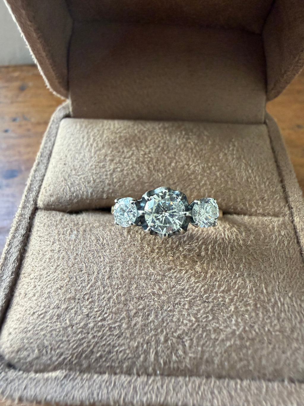 « Lucie » Bague trilogie or et diamants 1.20 carats