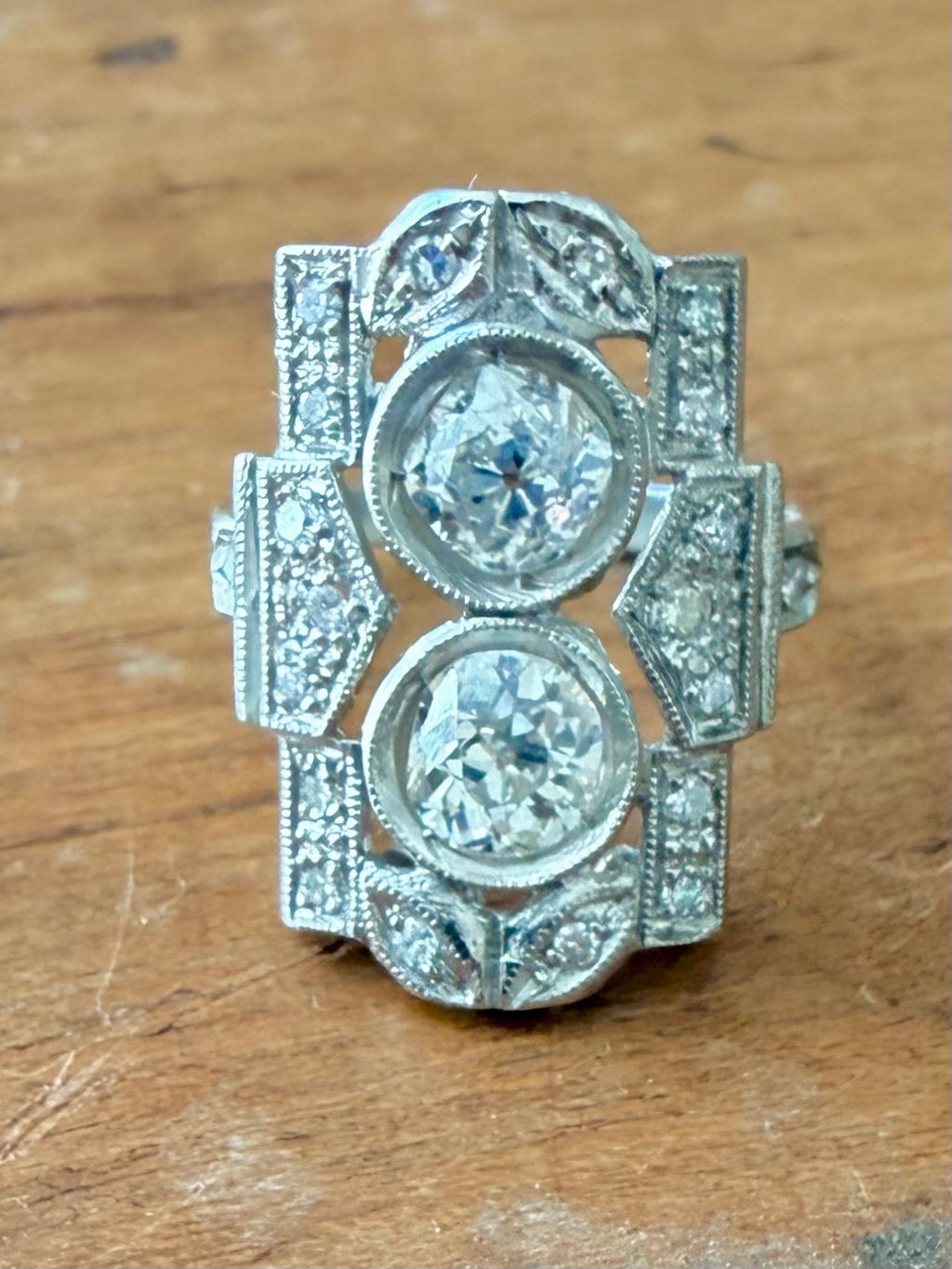 « Esther » Bague Art déco, en or blanc platine et diamants