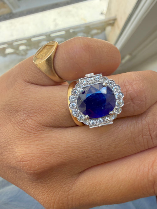 « Sophie » Bague Pompadour en or blanc saphir et diamants
