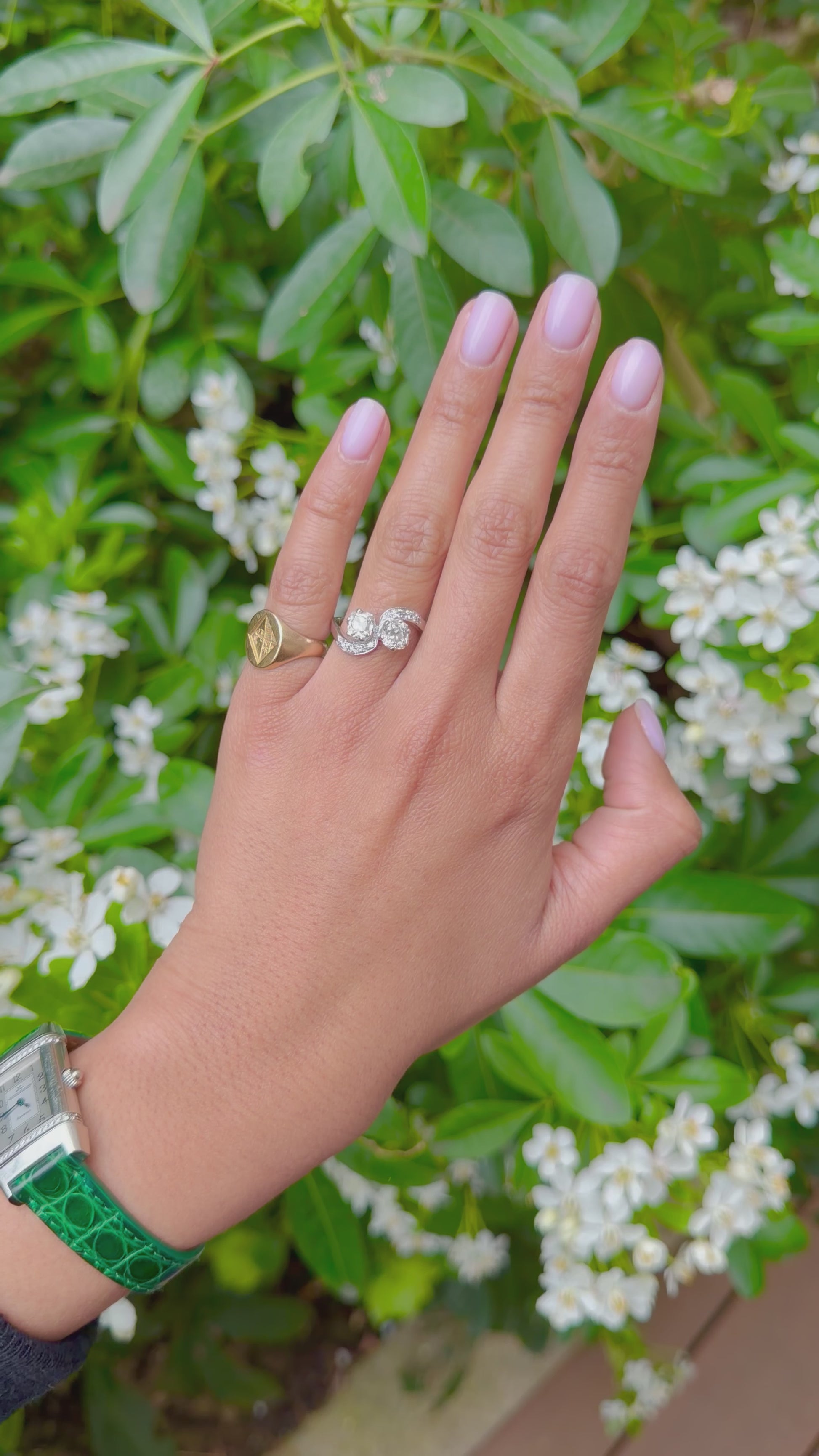 "Valentine" Bague vous et moi en or blanc et diamants 1.70 carats