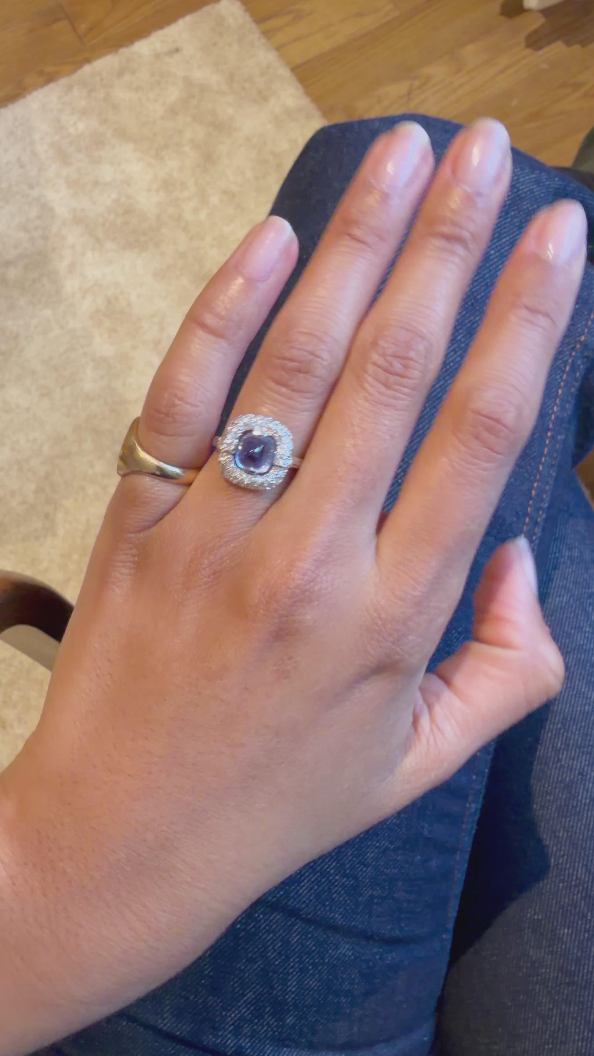 "Blanche" Bague Art déco en platine, saphir et diamants