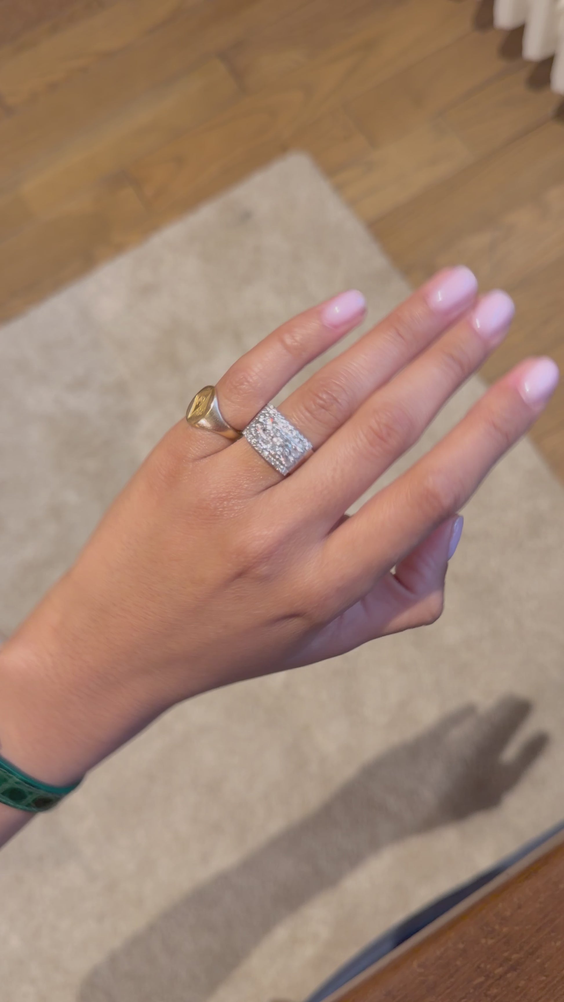 "Bianca" Bague en or blanc et diamants