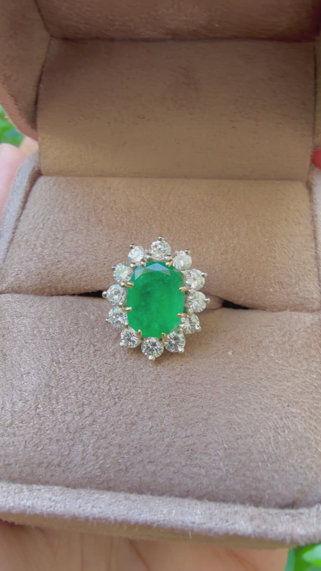 « Capucine » Bague Marguerite en or, émeraude et diamants