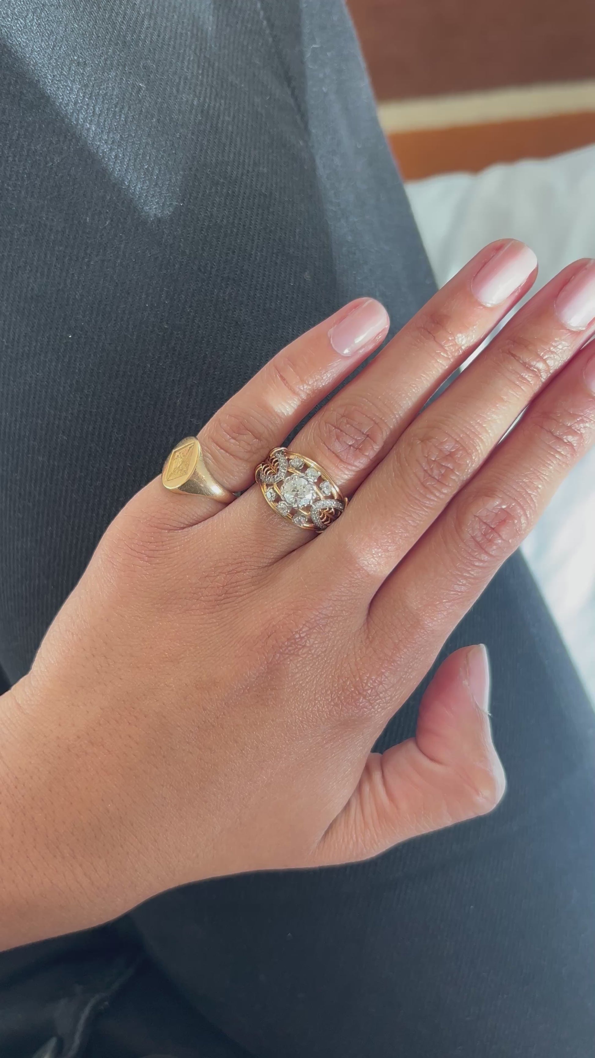 «Bertille» Bague Dôme en or rose et diamants